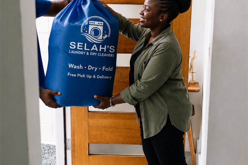 Doorstep laundry pickup and delivery