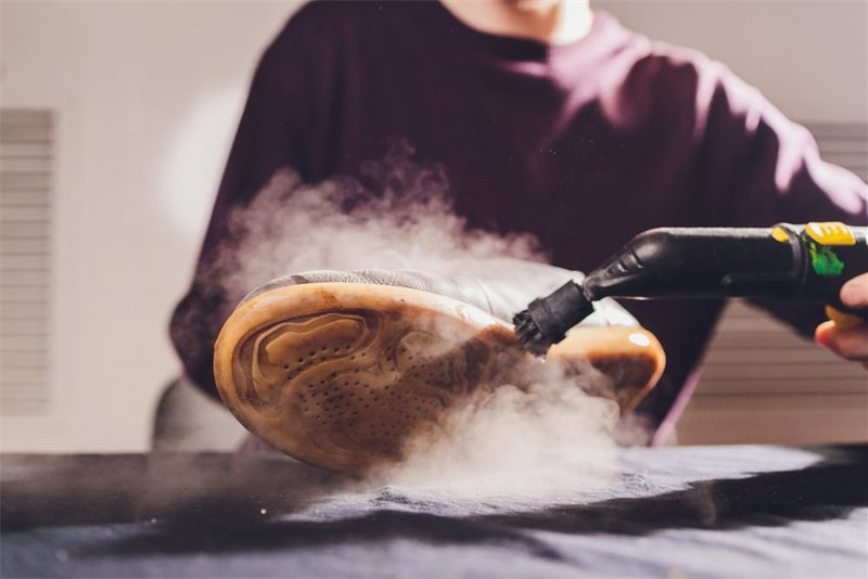 Professional shoe cleaning and care